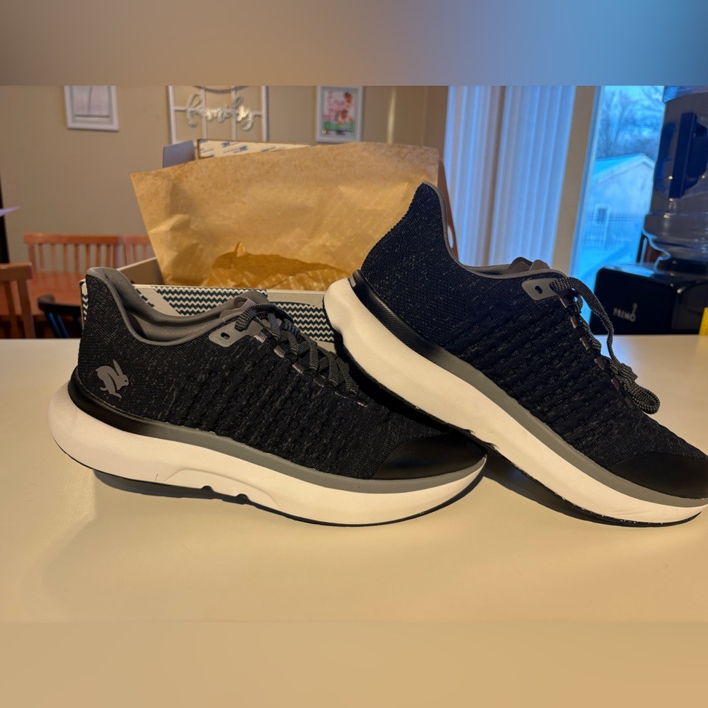 NEW Rabbit Men's Sneakers
